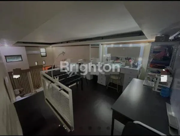 image RUMAH STRATEGIS, NYAMAN, TENANG DAN ASRI (6)