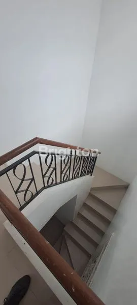 image RUMAH RAPI SIAP HUNI SUDAH RENOVASI DALAM CLUSTER KOTA WISATA (4)