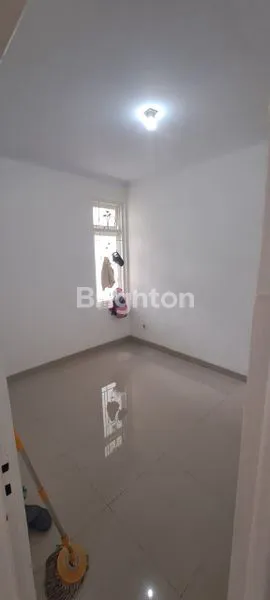 image RUMAH RAPI SIAP HUNI SUDAH RENOVASI DALAM CLUSTER KOTA WISATA (3)