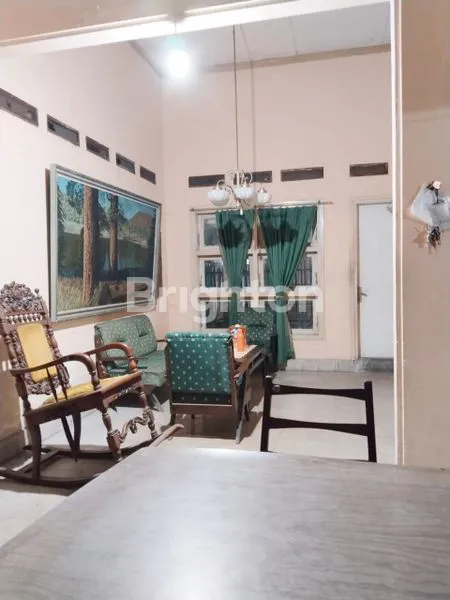 image RUMAH BESAR PUCANG ANOM GUBENG (5)