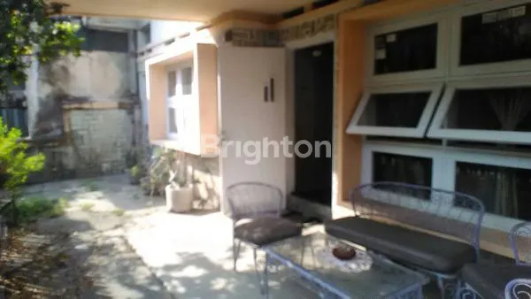 image RUMAH BESAR PUCANG ANOM GUBENG (7)