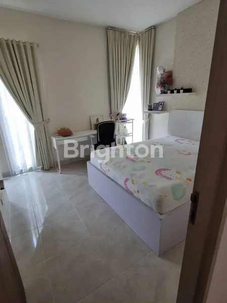 image RUMAH RAPI SIAP HUNI FURNISHED DI FIORE FORESTA BSD (6)