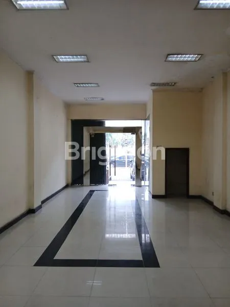 RUKO 3 LANTAI STRATEGIS DI CIPULIR, KEBAYORAN LAMA