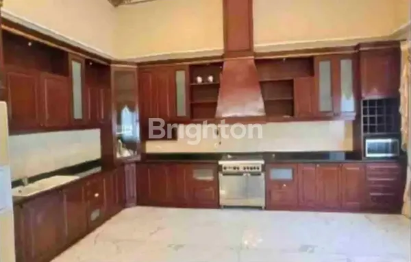 image RUMAH MEWAH RAYA JEMUR ANDAYANI SIAP HUNI DEKAT RAYA A YANI (7)