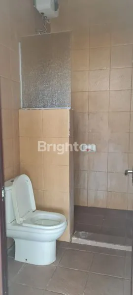 image DISEWAKAN RUMAH LUAS AREA PERUMAHAN BURING DEKAT GOR DEKAT CITRALAND 10 MENIT KE TENGAH KOTA MALANG (6)