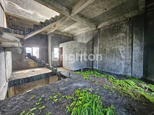 image JUAL RUMAH 2,5 LANTAI \" SINGKARAK PALACE (8)