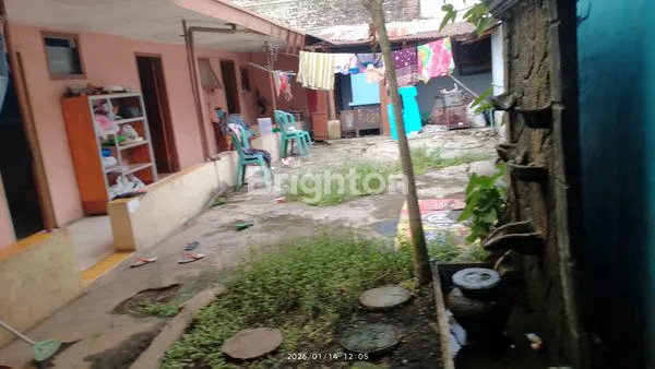 image RUMAH PINGGIR JALAN POROS DESA WADUNG PAKISAJI (2)