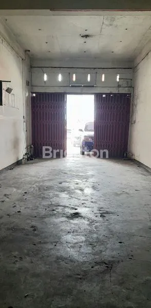 image RUKO STRATEGIS 2 LANTAI DI JL. PASIR PUTIH, DEKAT UIR &  PASAR SYARIAH  (6)