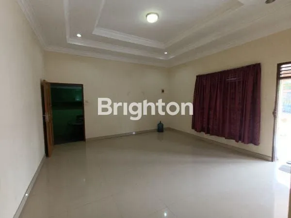 image RUMAH HOOK MEWAH + 12 KAMAR KOST AKTIF DI TAMAN SARI SUDIRMAN (4)