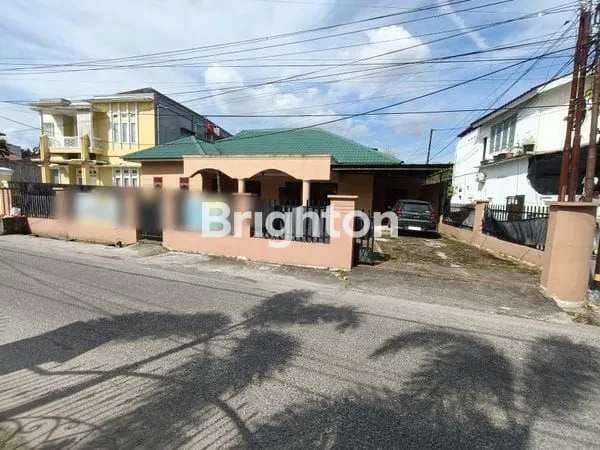 image RUMAH HOOK MEWAH + 12 KAMAR KOST AKTIF DI TAMAN SARI SUDIRMAN (2)