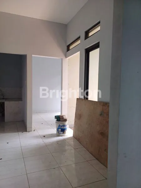 image RUMAH BANGUNAN BARU SIAP HUNI DI CIPAYUNG JAKARTA TIMUR NON CARPORT (7)