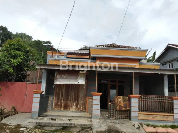 image RUMAH 2 LANTAI HARGA NEGO, VIEW LAUT & SHM (1)