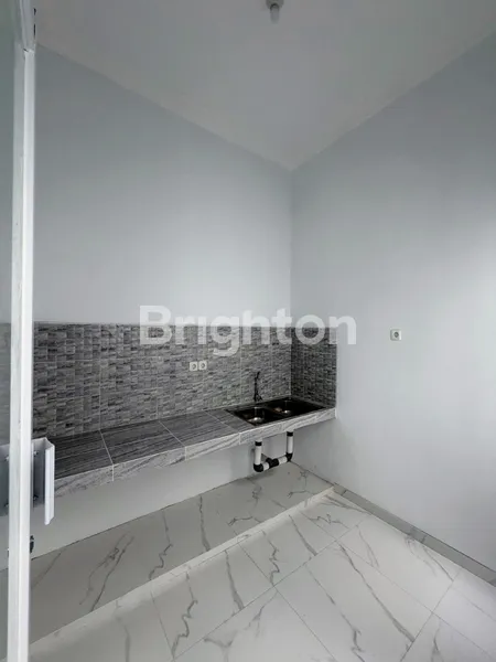 image RUMAH BUKIT PALMA 2 LANTAI BARU GRESS, MODERN MINIMALIS LUAS DAN SIAP HUNI (6)