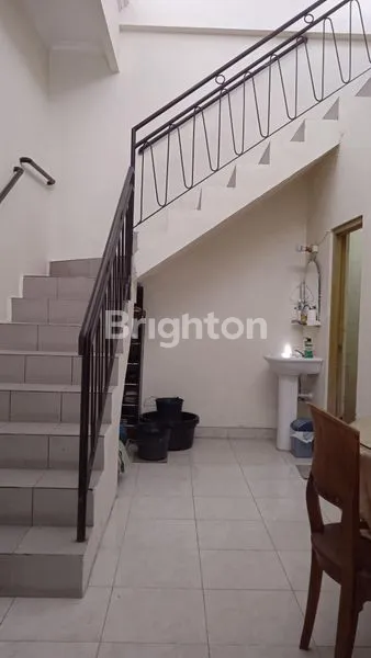 RUMAH STRATEGIS FULL FURNISH, 3 KT DEKAT TOL RUNGKUT