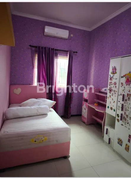 image RUMAH MEWAH 2 LANTAI DI GAYUNGAN, SHM & FULL FURNISHED (2)
