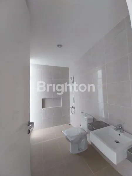 image READY RUMAH BARU 2 LANTAI TYPE CASSIE DI CITRAGRAND SEMARANG (2)