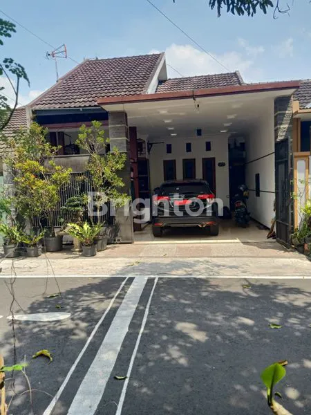 image RUMAH 2 LANTAI DI SAWOJAJAR  (1)