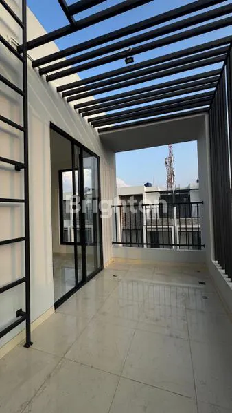 image RUMAH HOEK ANWA RESIDENCE PURI (8)