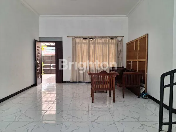 image RUMAH 3 LANTAI BUKIT DURI TEBET JAKARTA SELATAN PARKIR 6 MOBIL (4)