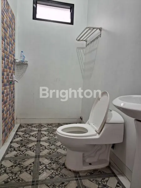 image RUMAH 3 LANTAI BUKIT DURI TEBET JAKARTA SELATAN PARKIR 6 MOBIL (7)