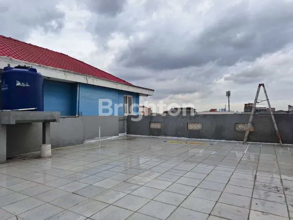 image RUMAH 3 LANTAI BUKIT DURI TEBET JAKARTA SELATAN PARKIR 6 MOBIL (8)
