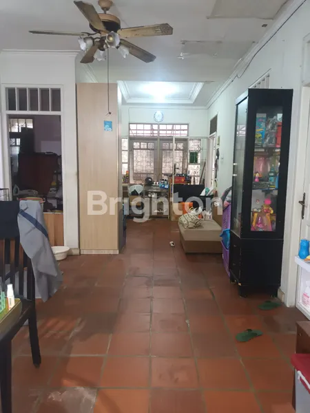 image RUMAH NUSALOKA BSD – BANGUNAN LAMA , HARGA MENARIK, COCOK RENOV SESUAI SELERA (5)