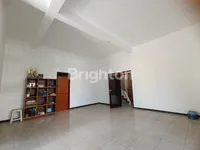 taman sutorejo timur 04