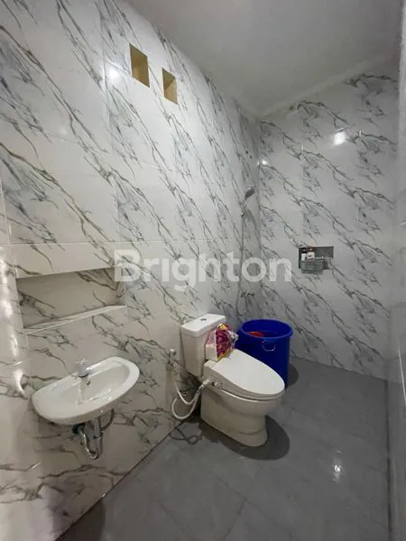 image DIJUAL RUMAH 2 LANTAI – DALUNG, ABIAN BASE (LOKASI STRATEGIS)  PERUMAHAN CEMARA GIRI, DALUNG – ABIAN BASE (5)