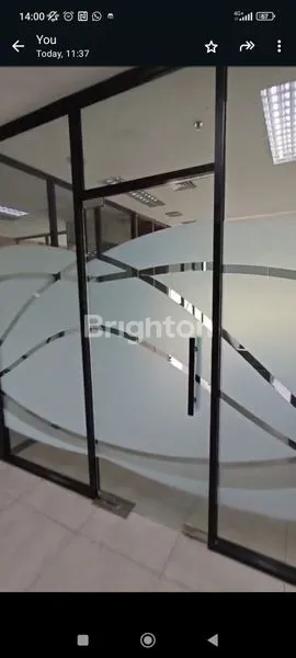 image YANG BUTUH OFFICE LANGSUNG SIAP MASUK DAN PAKAI , INI COCOK GUYS , THE SMITH OFFICE TOWER FULL FURNISH (1)