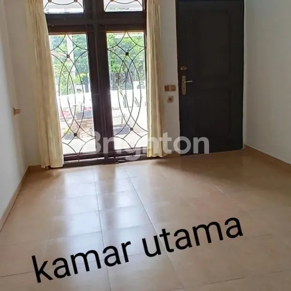 image DIJUAL RUMAH DI KOMPLEK CIPUTAT BARU (3)