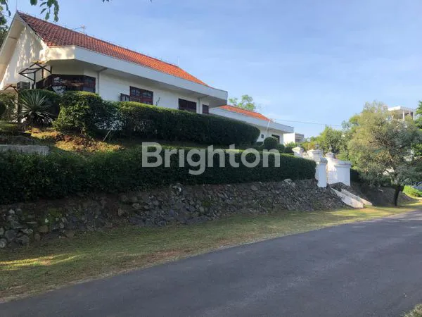 image RUMAH LUAS & BESAR DENGAN VIEW PEGUNUNGAN DI GAJAHMUNGKUR  (6)