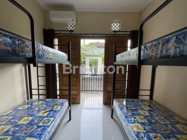 image DIJUAL RUMAH 2 LANTAI – DALUNG, ABIAN BASE (LOKASI STRATEGIS)  PERUMAHAN CEMARA GIRI, DALUNG – ABIAN BASE (3)
