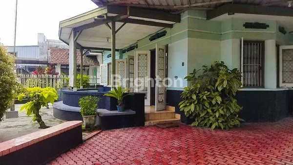 image HUNIAN EKSKLUSIF BERGAYA KOLONIAL, KOKOH, TERAWAT, KELURAHAN KASIN,  MALANG (1)