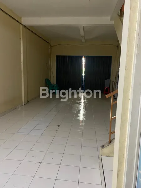 image RUKO DI TAMAN ROYAL CIPONDOH TANGERANG, AKSES MOBIL, LOKASI STRATEGIS COCOK UNTUK USAHA & INVESTASI (4)