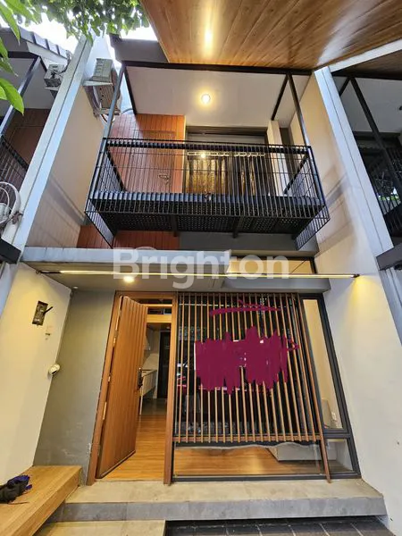 image RUMAH SIAP HUNI BSD, FURNISHED LENGKAP (1)