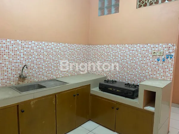 image RUKO DI TAMAN ROYAL CIPONDOH TANGERANG, AKSES MOBIL, LOKASI STRATEGIS COCOK UNTUK USAHA & INVESTASI (6)