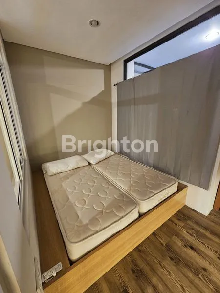 image RUMAH SIAP HUNI BSD, FURNISHED LENGKAP (4)