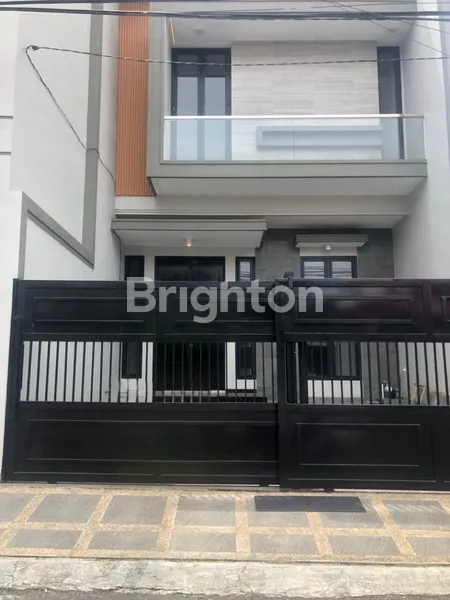 image SIAPA CEPAT DIA DAPAT! SISA 1 UNIT TERAKHIR DI NGINDEN INTAN TIMUR (1)