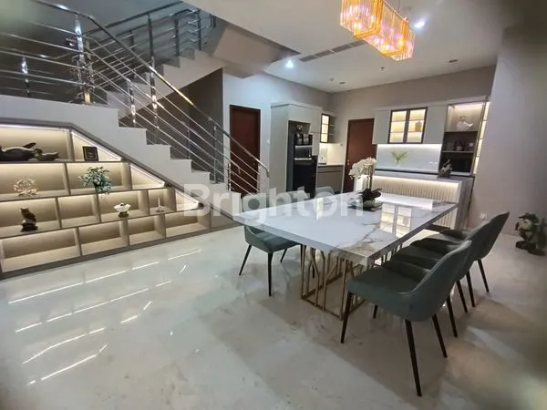 image APARTEMEN PENTHOUSE 2 LANTAI DI GRAND SUNGKONO LAGOON (3)