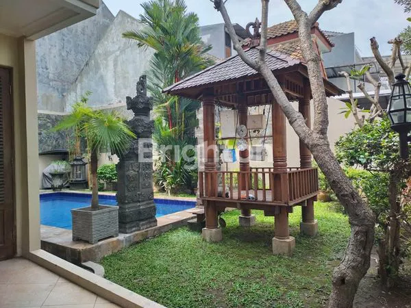 image RUMAH DI CITRALAND VILLA TAMAN GAPURA  (3)