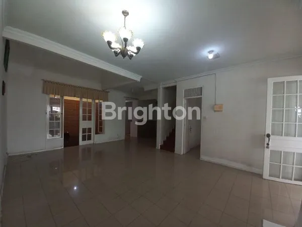 image RUMAH  VILLA SENTRA RAYA CITRALAND SELANGKAH DARI GWALK (3)