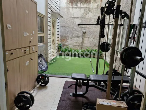 image RUMAH 2 LANTAI SEMI FURNISH DI NUSALOKA BSD (3)