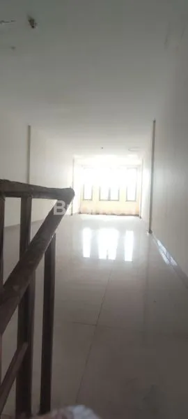 image RUKO PLONG 3,5 LANTAI DI PLUIT KARANG (5)