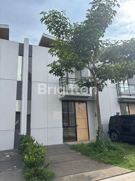 image DISEWAKAN RUMAH CENDANA ESSENCE LIPPO KARAWACI (1)