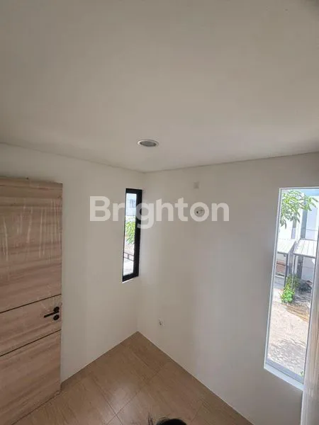 image DISEWAKAN RUMAH CENDANA ESSENCE LIPPO KARAWACI (8)