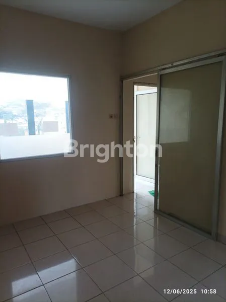 image RUKO 2 LANTAI DI BOULEVARS GRAHA RAYA RAMAI  SANGAT COCOK UNTUK USAHA (3)