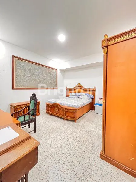 image RUMAH LUAS 310M² DI JL. TEBET DALAM, SIAP HUNI (5)