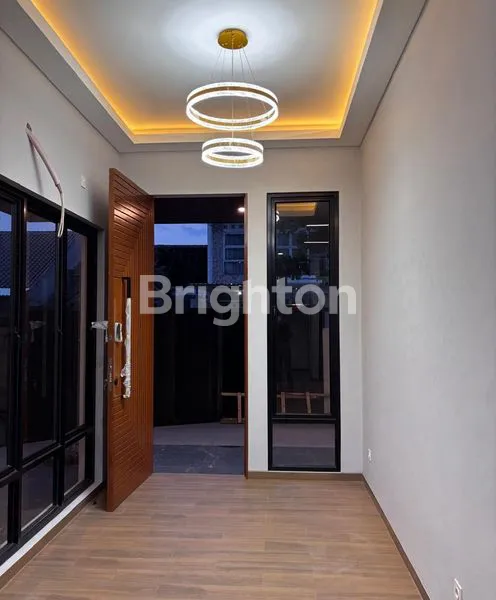 image RUMAH MEWAH FULL RENOV SEKTOR 1.4 GRIYA LOKA BSD (4)