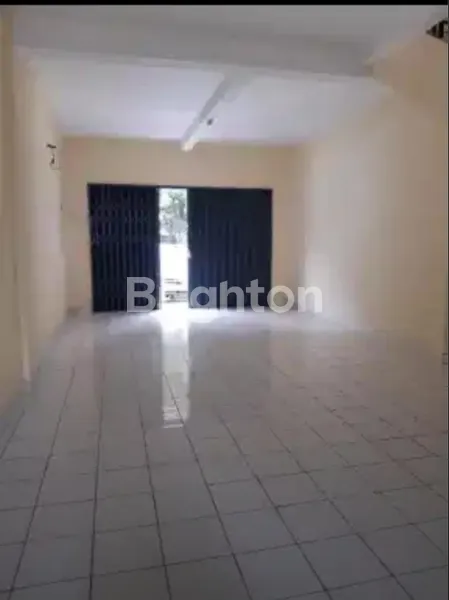 image RUKO DUA LANTAI STRATEGIS DI BENTENG BETAWI TAMAN ROYAL TANGERANG (1)