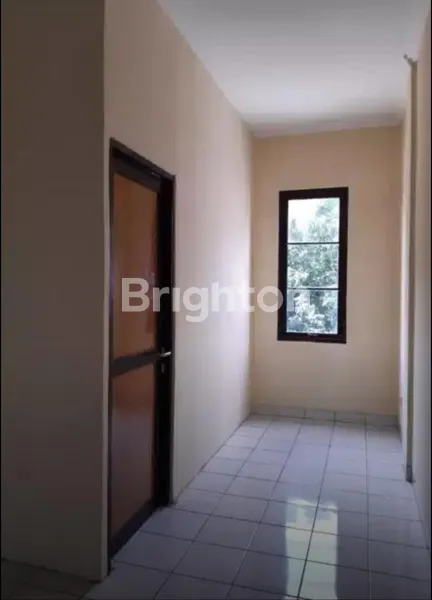 image RUKO DUA LANTAI STRATEGIS DI BENTENG BETAWI TAMAN ROYAL TANGERANG (4)